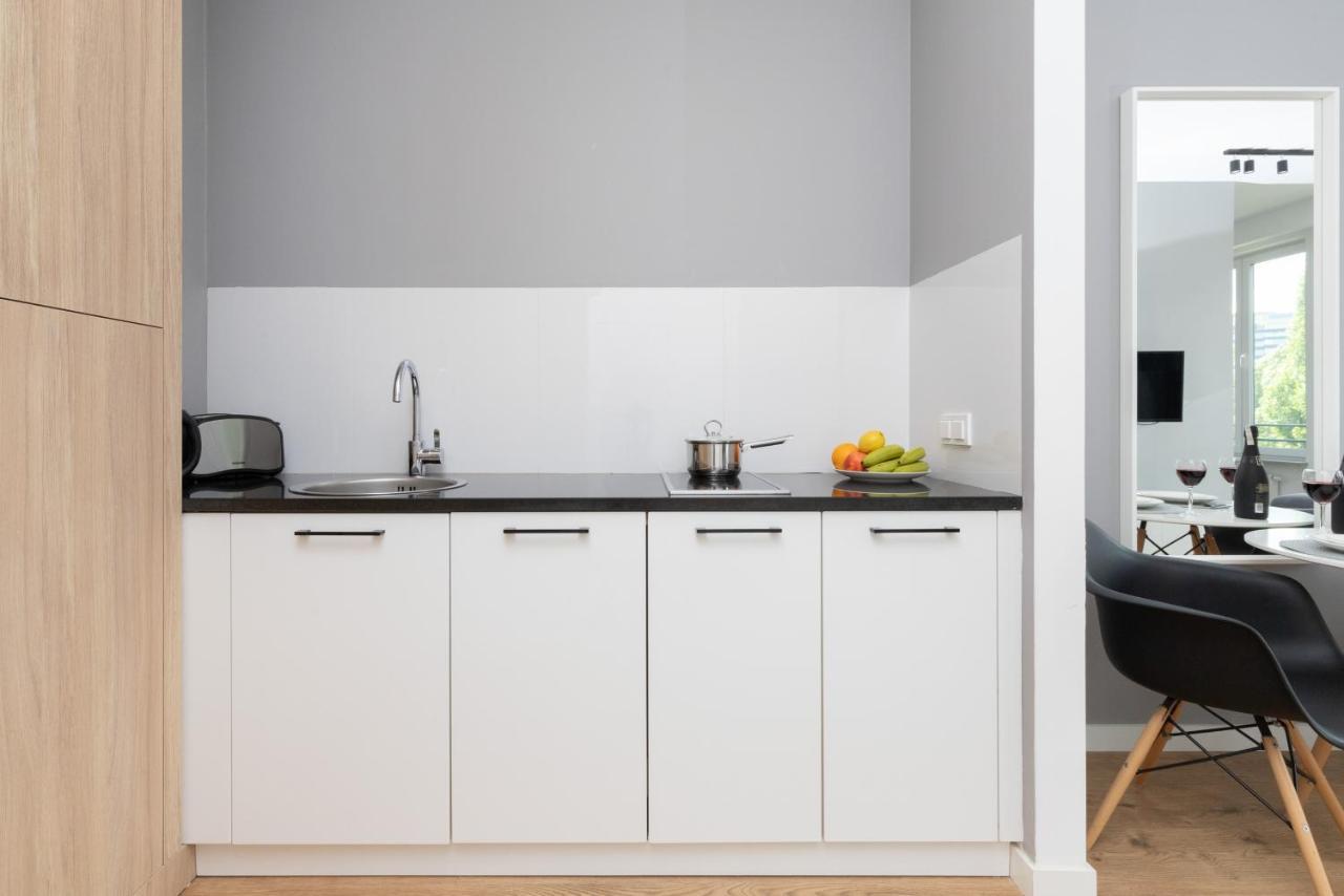 Slawinska Apartment Warsaw Wola By Noclegi Renters Eksteriør bilde